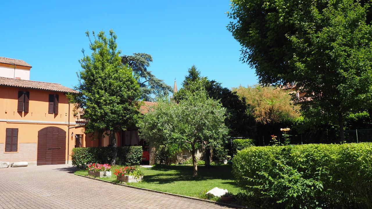 Bed and Breakfast R&B Giardino 34 Форлі Екстер'єр фото